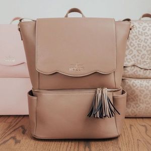 Hollis Diaper Bag in Mocha